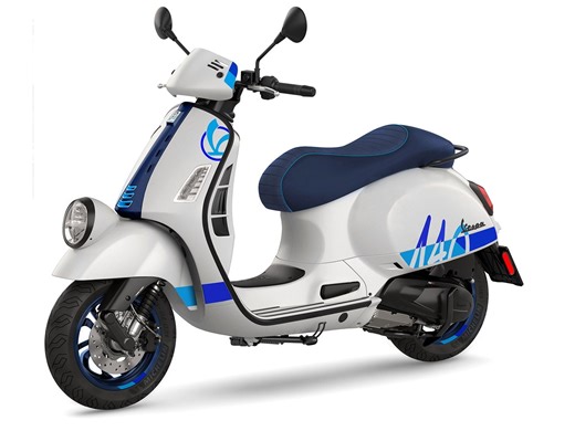 Vespa Rings in Piaggio’s 140th Birthday With Special Model