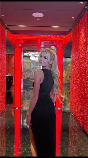 帕梅拉在中国两个周了 马甲线..让你们失望了 还在的！带你们看看我在上海的家上海的Pamily快来偶遇我！