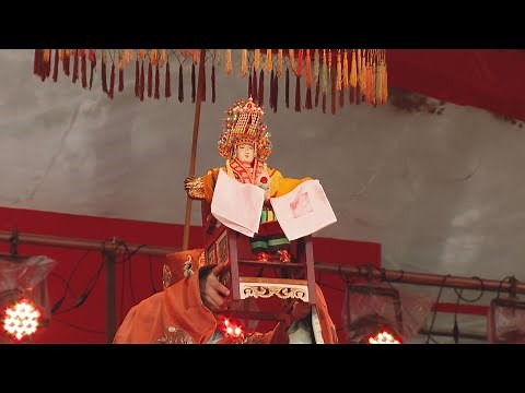 Mazu Procession "Bodhisattva Carried" Nagasaki Lantern Festival