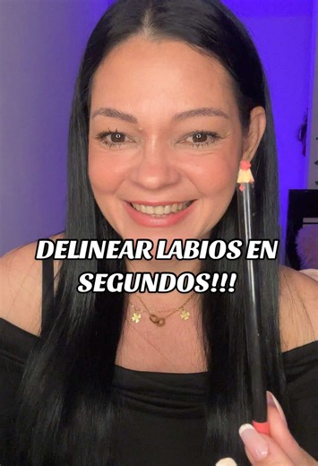 Delinear Labios en Segundos: ¡Descubre el Truco!