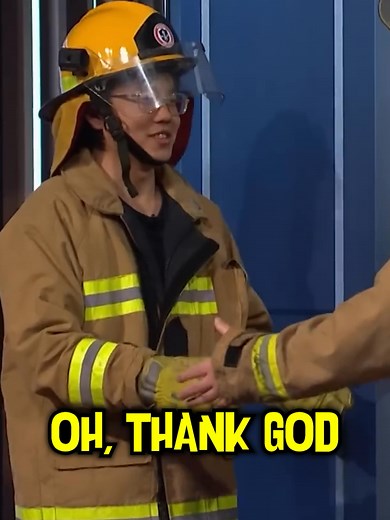 Aaron Chen Teaches Fire Safety to Children on 'Thank God You're Here'