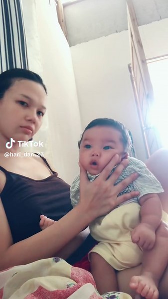 burping after feeding. here’s some recorded burping sounds of my 1 month old baby. SATISFYING ✨🫶🏻 #babiestiktokvideos #babyburp #babyfever