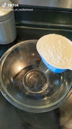 cornbread just completes some meals, am I right? #recipes #cooking #southern #cornbread #budget #fromscratch #doityourself #easyrecipes #pantrymeals