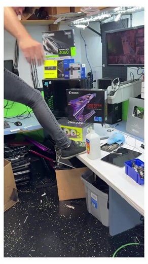 LETS BUILD A PC! #gamingpc #pc #gaming #ryzen #intel #techtips #fblifestyle #tech | TechSupport