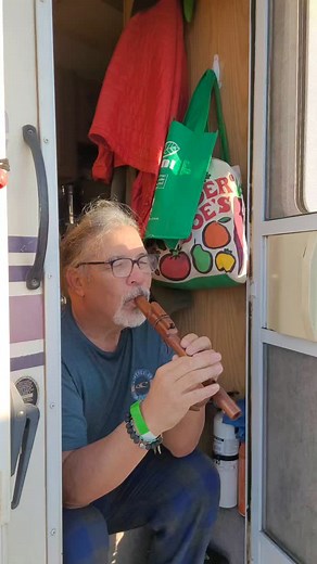 Starting the day with positive energy at Arizona Bluegrass Roundup! My Neighbor Ward Jene Stroud playing Zuni sunrise on a Native American flute. Looking forward to all the jams and music and Friends. #arizonabluegrassassociation #bluegrass | Robin Frenette
