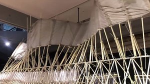 Tra cinetica e meccanica, natura e bellezza. Le creature di Theo Jansen, per la prima volta in Italia, vi aspettano al Museo Nazionale Scienza e Tecnologia Leonardo da Vinci fino al 19 maggio. ➝http://www.museoscienza.org/attivita/mostre/dream-beasts/ — DREAM BEASTS Le spettacolari creature di Theo Jansen 20 febbraio - 19 maggio 2019 Museo Nazionale Scienza e Tecnologia Leonardo da Vinci Via San Vittore 21, Milano La mostra è inclusa nel biglietto d’ingresso al Museo | Museo Nazionale Scienza e 