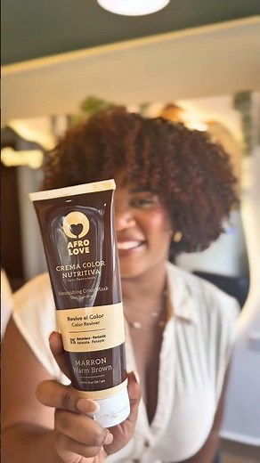 How to change your hair color without damaging your curls