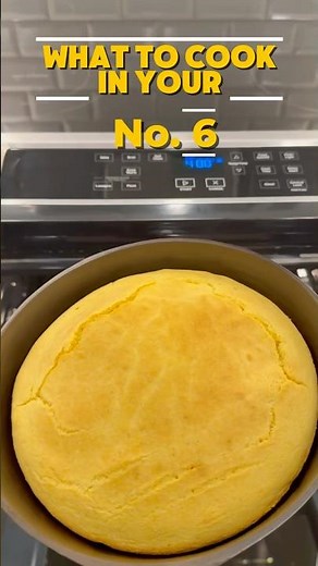 Perfect Homemade Cornbread in a No.6 Cast Iron Skillet #lodge #castiron #cornbread #castironcooking