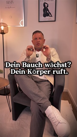 Du lebst gesund. Du achtest auf dich. Und trotzdem wird dein Bauch mehr? Dann liegt es nicht an dir – sondern an deinen Hormonen. 👉 Bauchfett, PMS, Zykluschaos, Erschöpfung? Das ist kein Zufall. Es ist ein Hilferuf deines Körpers. Und du kannst lernen, ihn zu verstehen. Ich zeige dir den Weg raus – ohne Diät, ohne Kalorienzählen, ohne Schuldgefühle. Mit über 1.000 Gesprächen, 100 begleiteten Frauen und echten Erfolgen. Jetzt ist deine Zeit. 🎁 Nur diese Woche: -20 % auf den Kurs mit Code bauch2