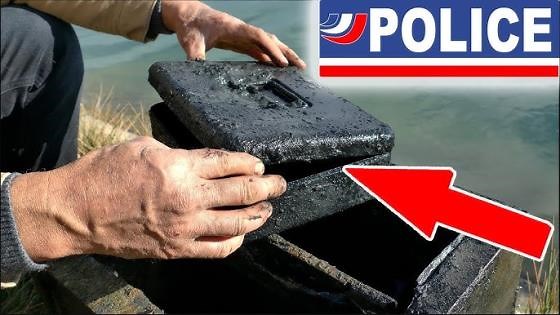 On trouve un coffre-fort, on appelle la police