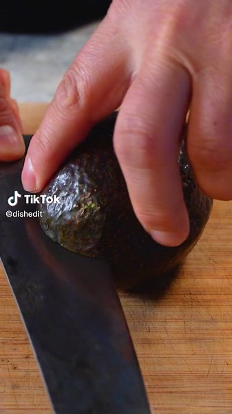 Easy Roasted Avocado Recipe for Delicious Grilling