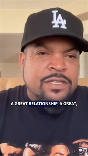 Ice Cube opens up about his first Chicago show, memories with rapper Common and filming "Barbershop". | Fox 32 Chicago