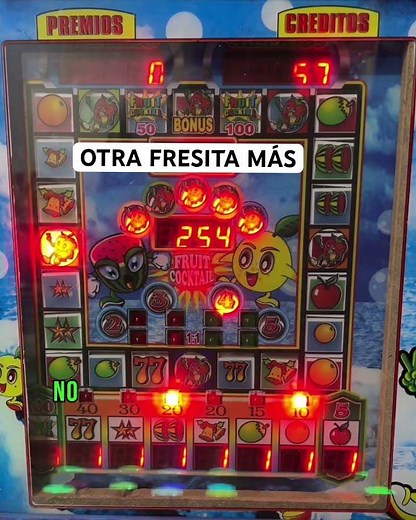 Otra fresita más 🍓 #truco #maquinitas #tragamonedas #slot #tragamonedasclasicas