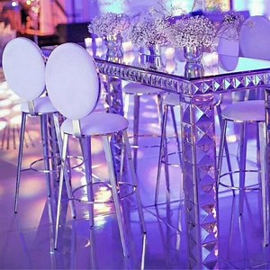 [Hot Item] Club Furniture Modern Wedding Chair Counter Height Dining Room Sets Gold Contemporary Garden Furniture Bar Table High Stool