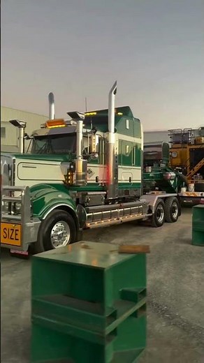 Truckies Keep Australia Moving – One Mega Load at a Time 💪🚛