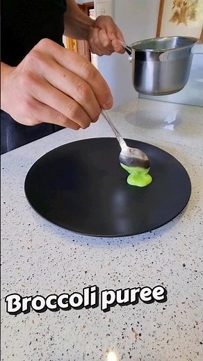 Broccoli puree #puree #cooking #plating #recipe