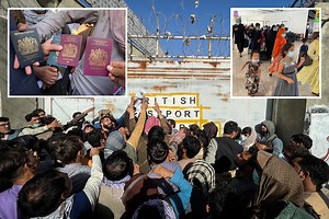 Afghans brave Taliban beatings to reach Kabul airport for last flights out