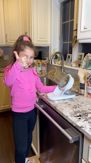 5.4K views · 88 reactions | Grow SPROUTS at home in five days! Use code FRANCESCA to save on your first sprouting kit with the sprouting company!! Angelina can do it, so can you! @thesproutingcompany #sprouting #wellness #growyourownfoodro | My Plant Based Kitchen | Facebook