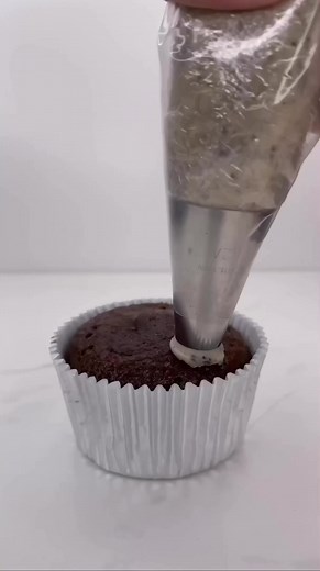 401K views · 12K reactions | Campfire cupcakes ️ #cupcakes #camping #cakeart #cakedecorating #cakedbyrach | Caked By Rach | Facebook