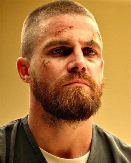 Oliver relives the moment he became Green Arrow #shorts