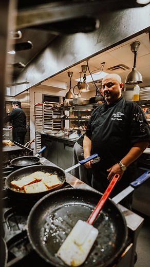 A behind-the-scenes look at the kitchen-to-table process at Table 33 👀🍲 📍Dayton, Ohio What are you ordering first? 🤩 🏷️ - - - #table33dayton #table33 #dyt #growshareeat #brunchingmadeeasy #downtowndayton #daytoneats #937 #gemcity #brunchindayton | Table 33