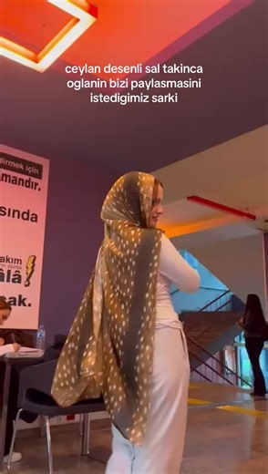 Ceylan Desenli Sal ve Şarkıları ile Keyifli Anlar