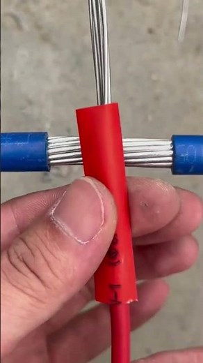 This is a tutorial on installing a protector on the inner wire of a cable.