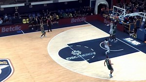 Victor Wembanyama goes up for the huge block