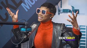 Jess Hilarious talks about the time she didn't have edges. Here goes the rest of the interview: bit.ly/2Ie6mJS | Rickey Smiley
