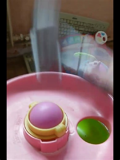 Vidéos de RetroTechMan (@retro_techman) avec som original - random cats