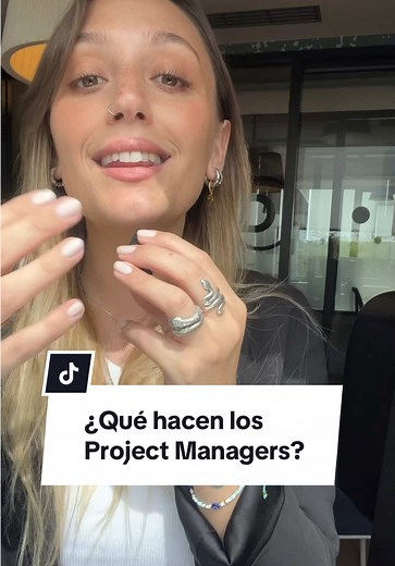 ¿Qué Hacen los Project Managers?