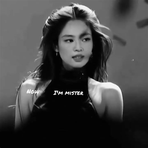 Jennie in her dark feminine era hits different. 🖤