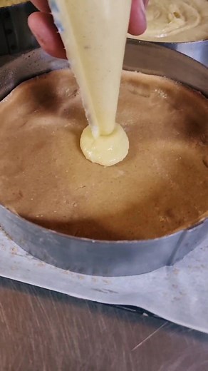 gâteau Basque découvrez la technique en vidéo et toute la recette et la technique sur ma chaîne YouTube Boulangerie Pas à Pas #landes #gateau #basque #sudouest #boulangeriepasapas