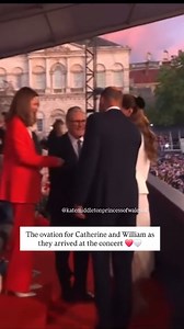🔴‼️NEW VIDEO: The ovation for Catherine and William as they arrived at the concert yesterday. They are really loved and respected ❤️🤍 #princessofwales #princewilliam #princeofwales #princesscatherine #princesscatherineofwales #katemiddleton #duchessofcambridge #princesskate #princeandprincessofwales #dukeandduchessofcambridge #duchesskate #katemiddletonstyle #duchesscatherine #catherinemiddleton #royals #royalstylewatch #britishroyals #britishroyalfamily #walesfamily #royalnews #kateandwilliam