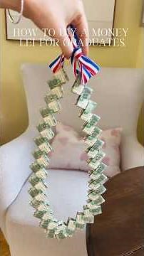 How to DIY a money lei for graduates #dollarbillorigami #diy #graduationgift #lei