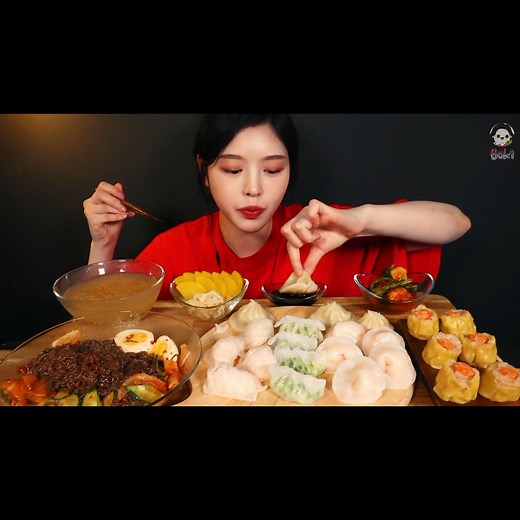 8.1K views · 222 reactions | SUB)Mukbang ASMR Dimsum | Siomai, Xiaolongbao, Hakau, Wangeohyeolgyo dan Bibimnaengmyeon | Ada Yang Baru | Facebook
