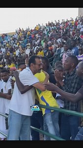 Imikino 18 amanota 27 umutoza wamukura Mu rugo Apr na Rayon sports ntanimwe imutsinze Mukura 2-1 Rayonsports Mukura 1-0 Apr fc Umutoza mumuhe indabyo zee sasa Aba Rayon nabo baribiyunze nabafana bamukura 😂 | Vida Neza Josiane