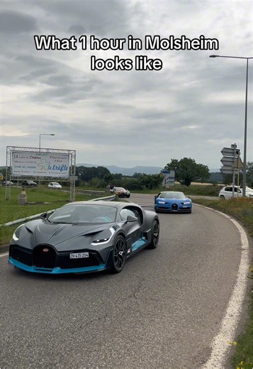 How many bugs? #bugatti #chiron #veyron #hypercars #carspotting