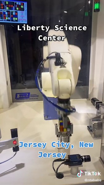 #libertysciencecenter #jerseycity #libertysciencecenterafterdark #rubixcube