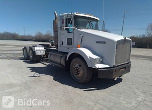 2010 Kenworth Construction, T800 | 1XKDD49XXAJ265067 | Bid History | BidCars