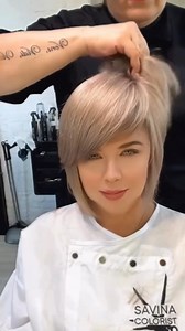 902K views · 2.7K reactions | O tunsoare bob cu super volum, breton modern și nuanțe strălucitoare de blond – combinația perfectă pentru un look elegant și ușor de aranjat! ‍♀️✨A bob haircut with amazing volume, stylish fringe, and radiant blonde shades – the perfect mix for a chic and easy-to-style look! ‍♀️✨#tunsori #hair #hairstyle #hairgoals #hairstyleinspo #bobhaircut #Breton #blond #tunsoarefemei #blondehair #shorthairstyle | Tunsori la moda | Facebook
