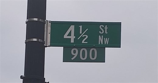 Sign language: Indiana man has collected more than 400 traffic signs