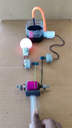 ग्राइंडर मोटर आर्मेचर मशीन, चुंबकीय आकर्षण से घुमाया, घागा से 3 जनरेटर घुमाया बिजली बनाया • Dc motor