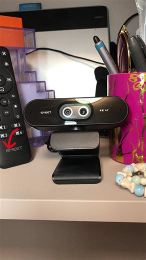 The difference is 4K dual lenses remote magic. Which stream setup would you choose?#emeet #4KVideo #streamer #streaming #webcam