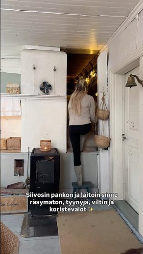 Uuninpankko käyttöön! 😍❄️ #elämääsaaristossa #vanhahirsitalo #uuninpankko #vanhattalot