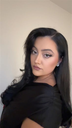 🎱 #makeup #transition #model