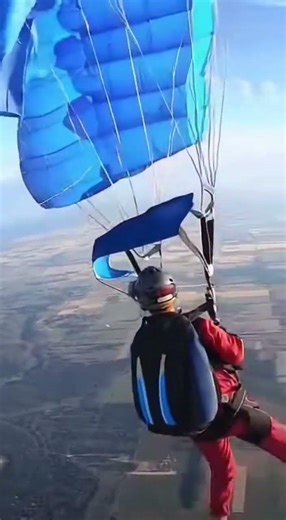 Balloon Gondola Hits Parachute Midair—Caught on Action Cam
