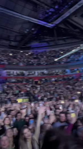 Vidmo se 28.10.2023 u Novom Sadu u Spensu!!! Minut srca mog 🤍 Idemo dalje! 🙌🤍 #arenabeograd #jelenarozga