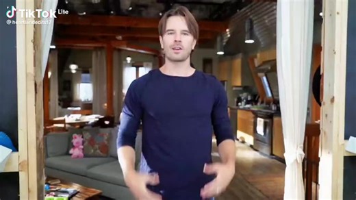 Graham Wardle (@grahamofficial)’s videos with original sound - Graham Wardle