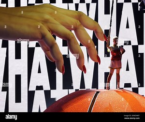 LOS ANGELES - AUGUST 27: Host Katy Perry performs on the 2017 'MTV Video Music Awards' at The Forum on August 27, 2017 in Los Angeles, California. (Photo by Frank Micelotta/PictureGroup Stock Photo - Alamy